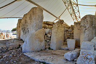 Megalitický chrám Hagar Qim (Malta)