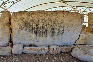 Megalitický chrám Hagar Qim (Malta)