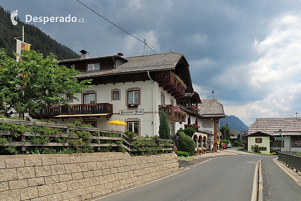 Techendorf a jezero Weissensee v Korutanech (Rakousko)