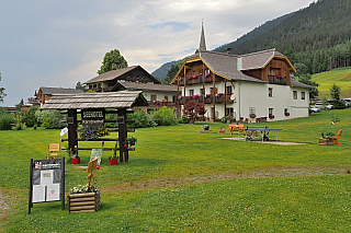 Techendorf a jezero Weissensee v Korutanech (Rakousko)