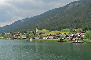 Techendorf a jezero Weissensee v Korutanech (Rakousko)