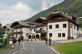 Techendorf a jezero Weissensee v Korutanech (Rakousko)