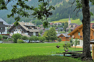 Techendorf a jezero Weissensee v Korutanech (Rakousko)