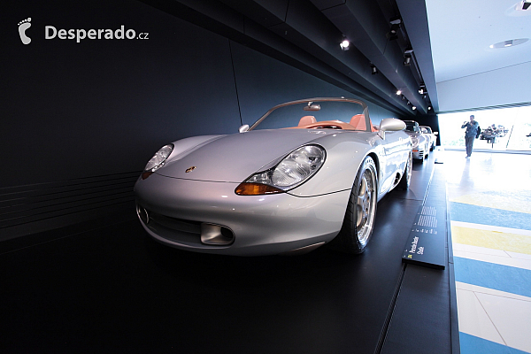 Porsche muzeum ve Stuttgartu (Německo)