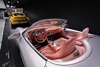 Porsche muzeum ve Stuttgartu (Německo)