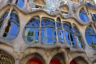 Secesní dům Casa Batlló v Barcelóně (Katalánsko - Španělsko)