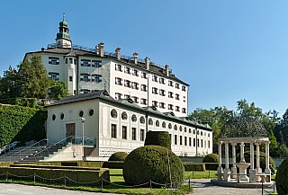 Renesanční zámek Ambras u Innsbrucku (Rakousko)