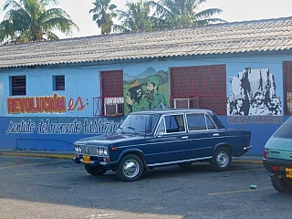 Varadero, revoluční grafitti (Kuba)