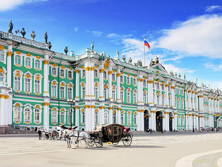 Palác muzea Ermitáž v Petrohradě (Rusko)