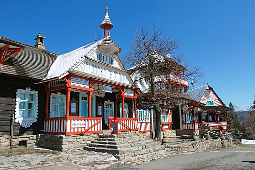 Turistické chaty na Pustevnách (Česká republika)
