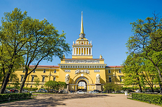 Budova admirality v Petrohradu (Rusko)