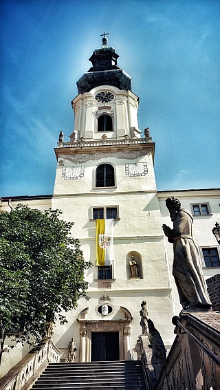 Nitriansky hrad - vstup do baziliky sv. Emeráma (Slovensko)