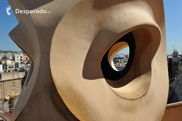Casa Mila neboli La Pedrera od Antonio Gaudího (Barcelona - Katalánsko - Španělsko)