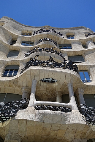 Casa Mila neboli La Pedrera od Antonio Gaudího (Barcelona - Katalánsko - Španělsko)