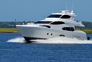 Pronájem luxusní jachty