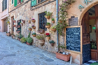 Valldemossa (ostrov Mallorka - Španělsko)