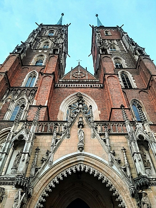 Katedrála sv. Jana Křtitele – přední strana (Vratislav - Polsko)