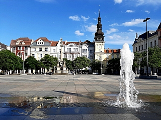 Masarykovo náměstí – pohled na budovu Staré radnice (Ostrava - Česká republika)