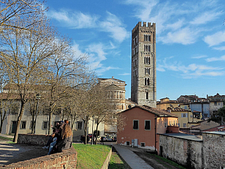 Kostel Chiesa di San Frediano v Lucca (Toskánsko - Itálie)