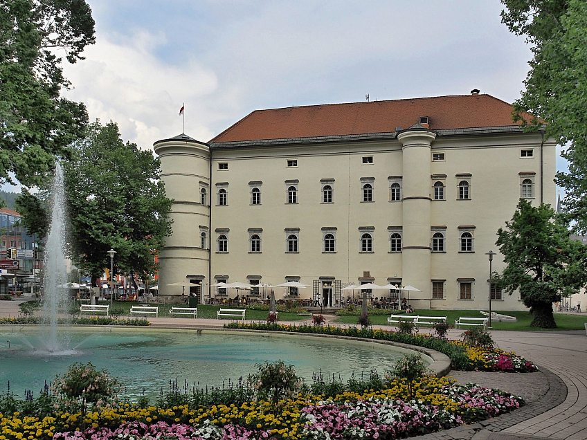 Hrad Porcia ve Spittal an der Drau (Korutany - Rakousko)