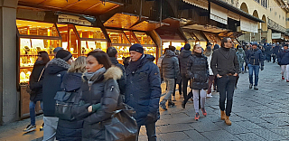 Ponte Vecchio (Most Zlatníků) ve Florencii (Itálie)