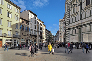 Náměstí Piazza del Duomo ve Florencii (Itálie)