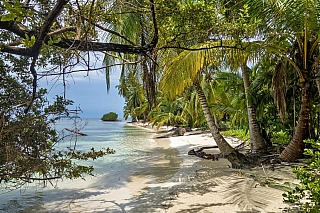 Tropický ráj na jednom z panamských ostrovů (Panama)