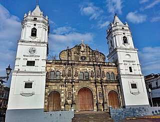 Písečná pláž u Panama City (Panama)