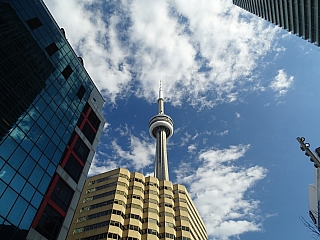 CN Tower v kanadském Torontu (Toronto - Kanada)