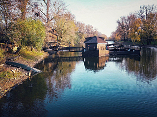 Vodný mlyn v Kolárove na rieke Malý Dunaj (Slovensko)