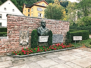 Památník J.G.  Rheinbergera u hudební školy (Lichtenštejnsko)