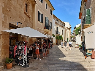 Alcúdia - historické centrum (Mallorca - Španělsko)