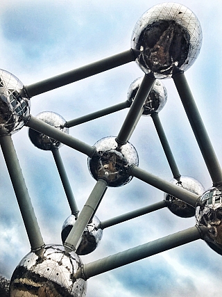 Atomium v Bruselu (Belgie)