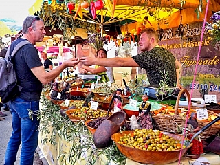 Olivy na festivalu (Baskicko - Francie)