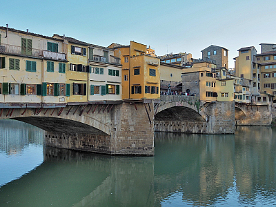 Ponte Vecchio (Most Zlatníků) ve Florencii (Itálie)