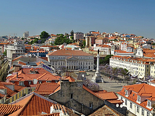 Výhled z Výtahu Santa Justa na Lisabon (Portugalsko)
