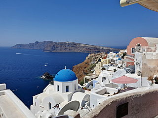 Oia na ostrově Santorini (Řecko)