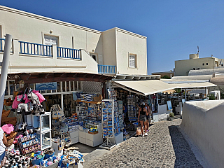 Oia na ostrově Santorini (Řecko)