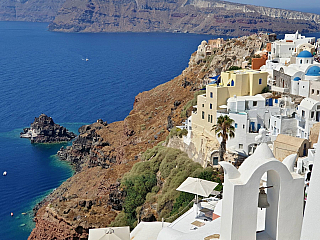 Oia na ostrově Santorini (Řecko)