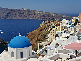 Oia na ostrově Santorini (Řecko)