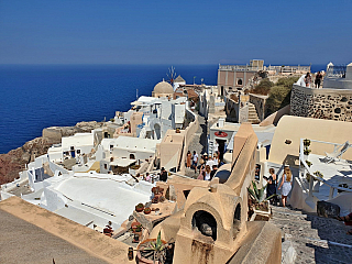 Oia na ostrově Santorini (Řecko)