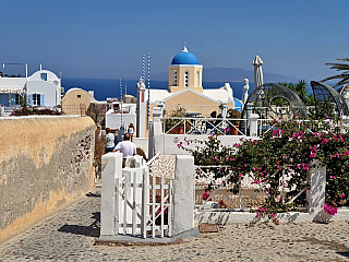Oia na ostrově Santorini (Řecko)