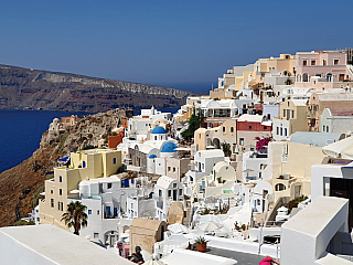 Oia na ostrově Santorini (Řecko)