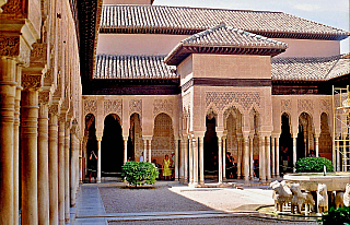 Alhambra (Andalusie - Španělsko)