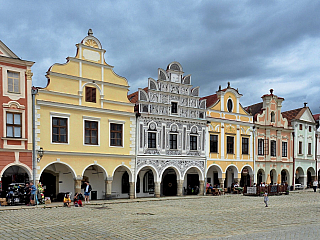 Velké historické náměstí a renesanční zámek, Telč se vám bude líbit