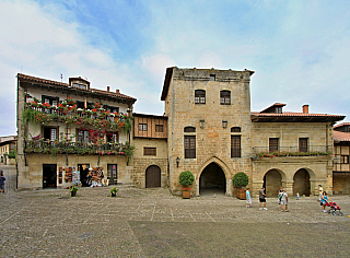 Santillana del Mar  (Kantábrie - Španělsko)