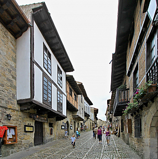 Santillana del Mar  (Kantábrie - Španělsko)