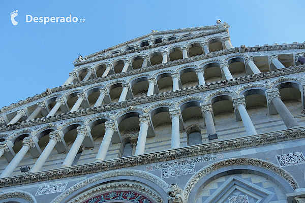 Baptisterium, Katedrála a Šikmá věž v Pisa (Toskánsko - Itálie)