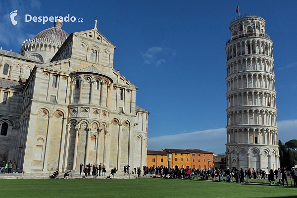 Baptisterium, Katedrála a Šikmá věž v Pisa (Toskánsko - Itálie)