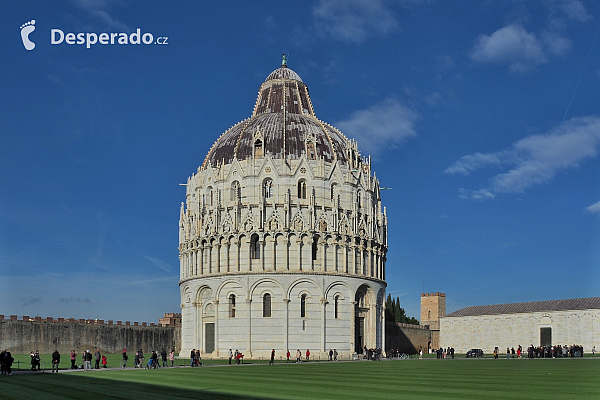 Baptisterium, Katedrála a Šikmá věž v Pisa (Toskánsko - Itálie)